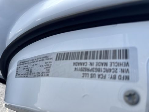 Used 2023 Chrysler Pacifica Touring-L FWD image 35
