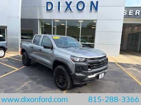 Used 2024 Chevrolet Colorado Trail Boss w/ Advanced Trailering Package AWD/4WD image 1