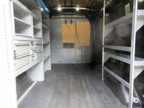 Used 2015 Ford Transit 250 148 Medium Roof RWD image 13