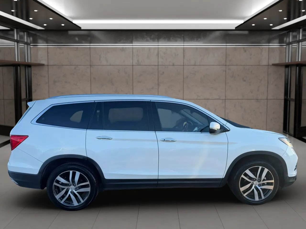 Used 2016 Honda Pilot Elite image 13