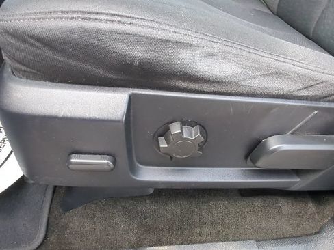 Used 2016 Ford Expedition XLT AWD/4WD image 11