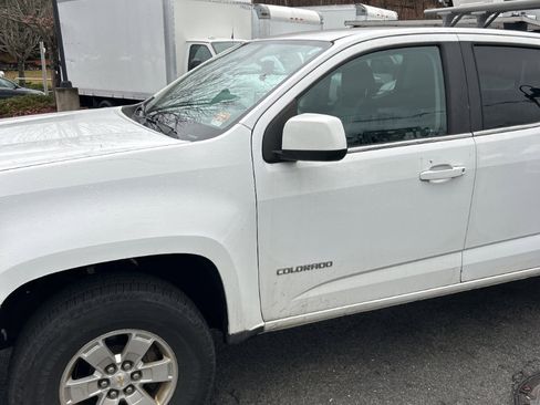 Used 2017 Chevrolet Colorado W/T w/ WT Convenience Package image 8