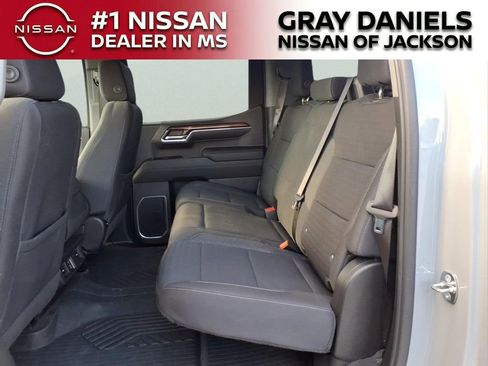 Used 2024 Chevrolet Silverado 1500 LT AWD/4WD image 26