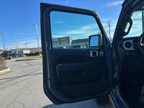 New 2026 Jeep Wrangler Unlimited Sport AWD/4WD image 11