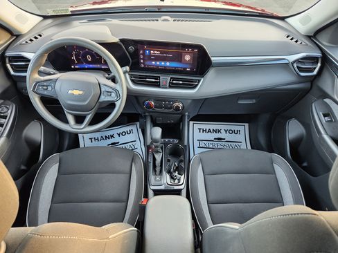 Used 2024 Chevrolet TrailBlazer LS image 15