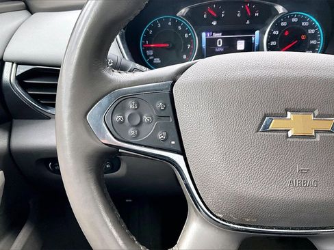 Used 2018 Chevrolet Traverse Premier image 16