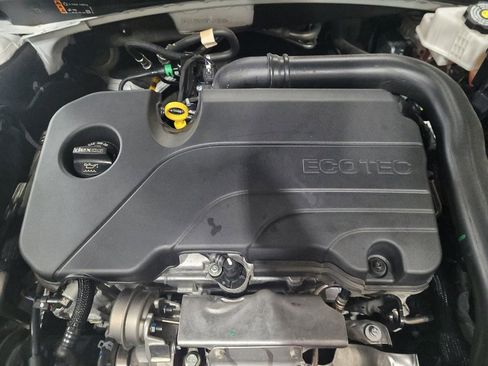 Used 2023 Chevrolet Malibu LT image 30