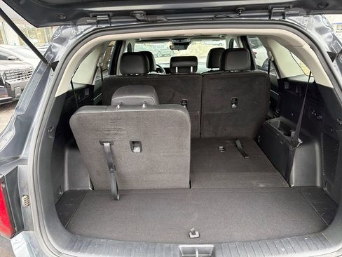 Certified 2024 Kia Sorento S w/ Panoramic Sunroof Package image 24