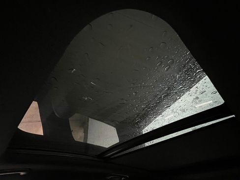 Used 2024 Genesis GV70 3.5T Sport image 15