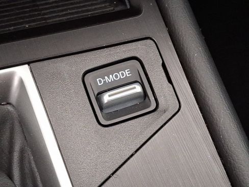 Used 2025 Nissan Kicks SV w/ Charging Package image 24