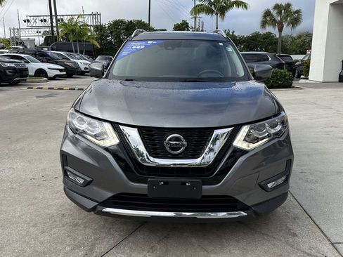 Used 2018 Nissan Rogue SL w/ Premium Package image 9
