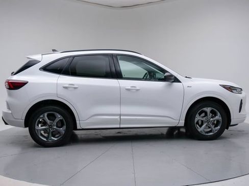 Used 2023 Ford Escape ST-Line AWD/4WD image 9