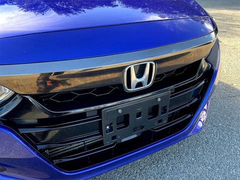 Used 2018 Honda Accord Sport image 27