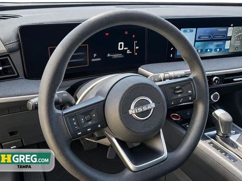 Used 2025 Nissan Kicks SV FWD image 13