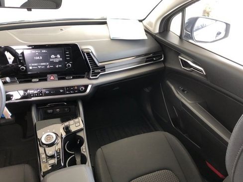 Used 2024 Kia Sportage LX image 36