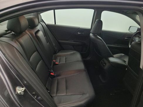 Used 2017 Honda Accord EX-L image 19