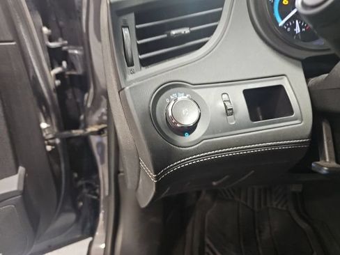 Used 2013 Buick LaCrosse Premium FWD image 12