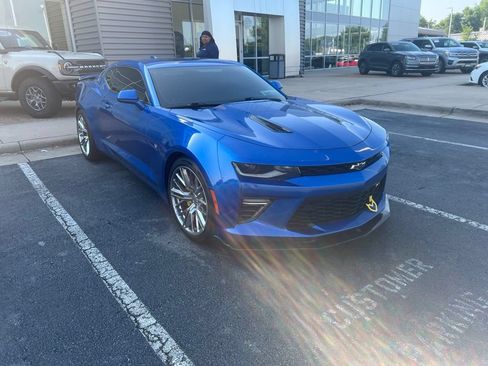 Used 2018 Chevrolet Camaro SS RWD image 2