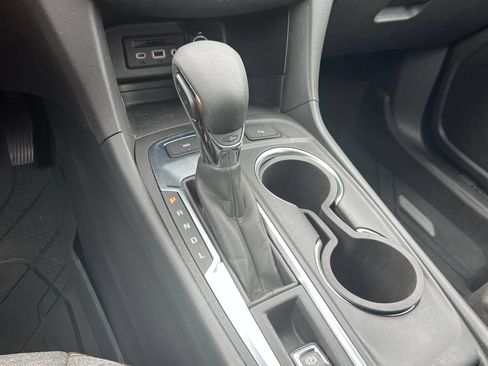 Used 2024 Chevrolet Equinox LT AWD/4WD image 30