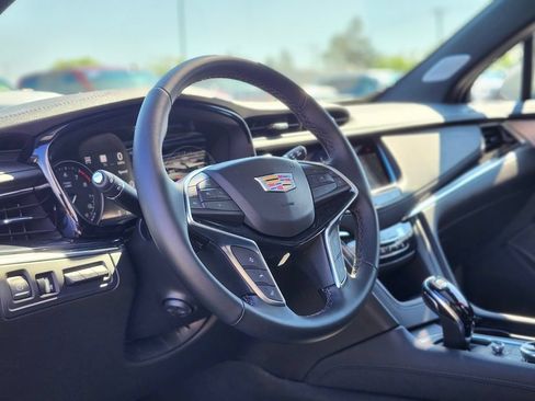 Used 2026 Cadillac XT5 Premium Luxury w/ Driver Assist Package AWD/4WD image 17