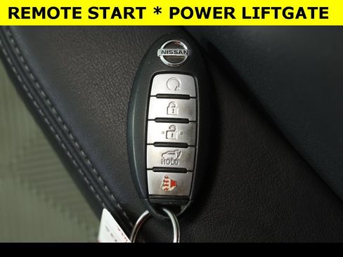 Used 2018 Nissan Rogue SL image 11