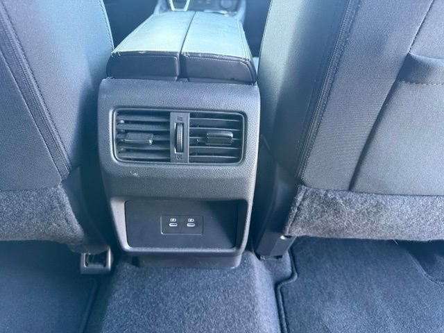 Used 2025 Nissan Rogue SV FWD image 14