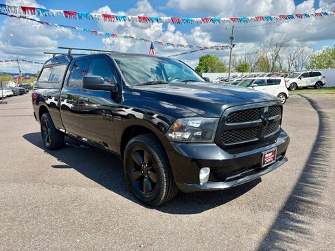 Used 2017 RAM 1500 Express w/ Black Ram 1500 Express Group image 7