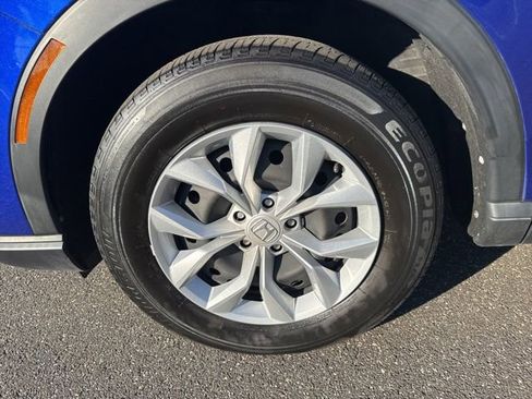 Used 2023 Honda CR-V LX image 11