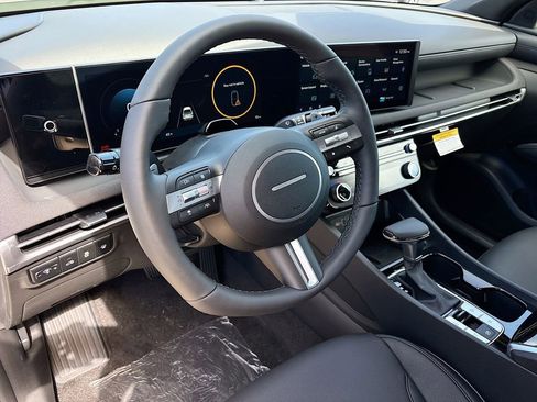 New 2025 Hyundai Santa Cruz Limited image 9