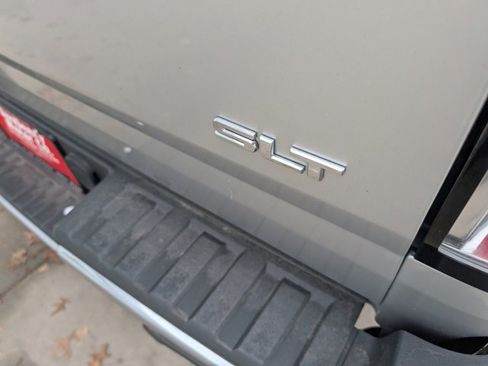 Used 2015 GMC Canyon SLT image 26