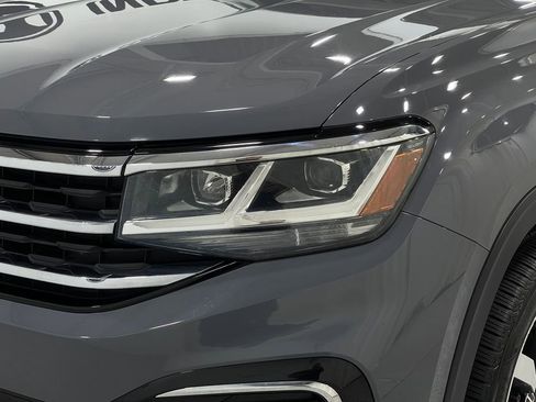 Used 2021 Volkswagen Atlas Cross Sport SE w/ Panoramic Sunroof Package image 32