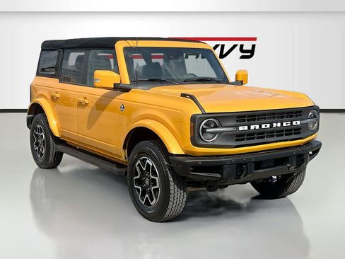 Used 2022 Ford Bronco Outer Banks image 1