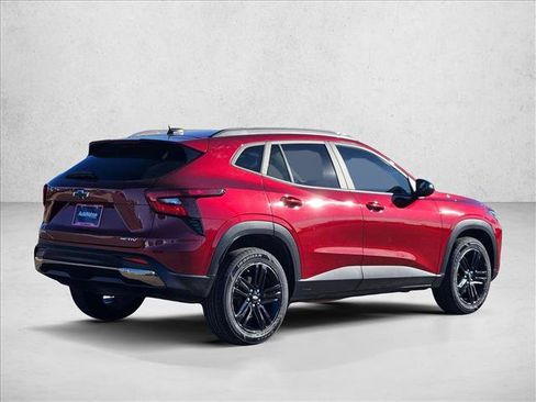 Used 2024 Chevrolet Trax ACTIV image 5