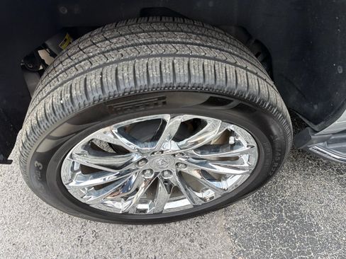 Used 2020 Cadillac Escalade Luxury RWD image 11