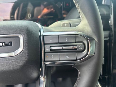 New 2026 GMC Yukon XL Denali image 19