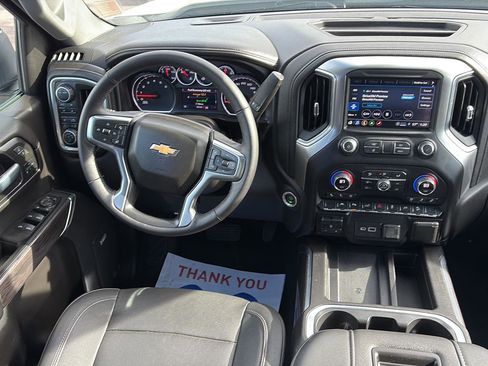 Used 2022 Chevrolet Silverado 1500 LTZ w/ LTZ Premium Package image 21