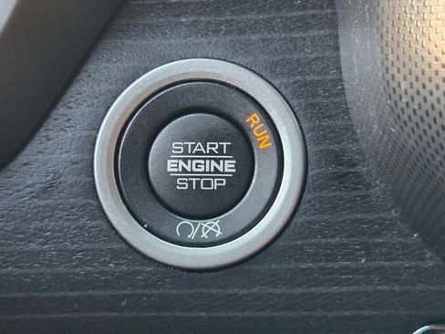 Used 2024 RAM 3500 Limited AWD/4WD image 19