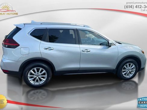 Used 2018 Nissan Rogue SV w/ Premium Package AWD/4WD image 6
