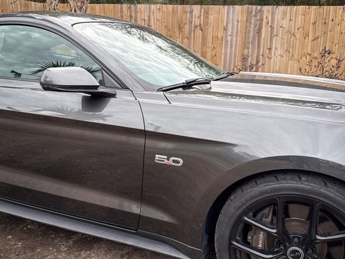 Used 2017 Ford Mustang GT Premium w/ GT Performance Package image 18