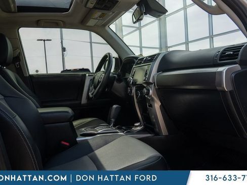 Used 2020 Toyota 4Runner SR5 Premium w/ Moonroof Package AWD/4WD image 27