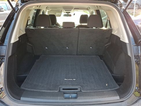 Used 2021 Nissan Rogue SV image 30