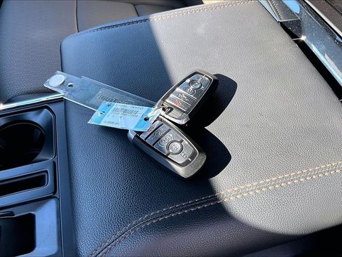 Used 2025 Ford F150 Lariat w/ Equipment Group 502A High image 35