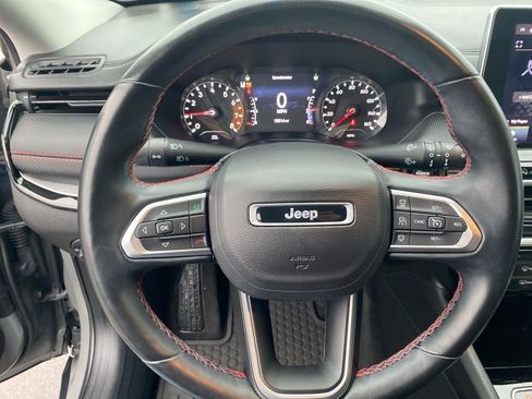 Used 2022 Jeep Compass Trailhawk w/ Trailhawk Convenience Group image 10