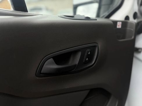 Used 2020 Ford Transit 350 XLT AWD/4WD image 24