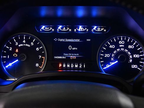 Used 2018 Ford F150 XLT w/ Equipment Group 302A Luxury AWD/4WD image 19