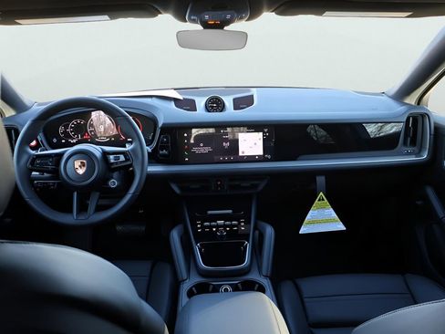 New 2026 Porsche Cayenne Coupe image 19