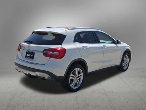 Used 2018 Mercedes-Benz GLA 250 image 12