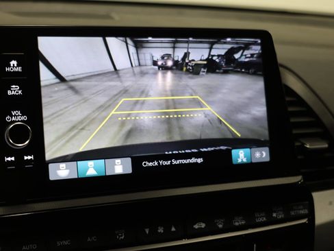 Used 2026 Honda Odyssey EX-L image 31