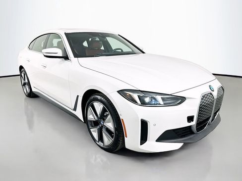 New 2026 BMW i4 eDrive40 w/ Parking Assistance Package image 3