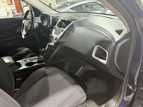 Used 2017 Chevrolet Equinox LT w/ Convenience Package FWD image 27